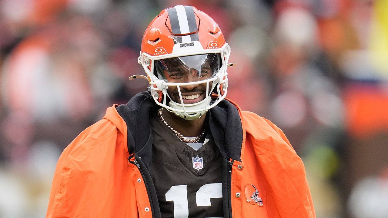 Todd Monken says Shedeur Sanders has ‘come miles’ as Browns quarterback competition heats up