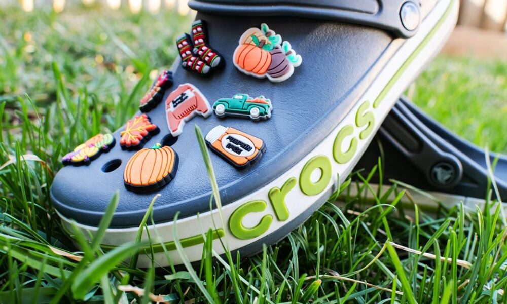 US’ Crocs’ Q1 strong on DTC growth; margins, EPS decline